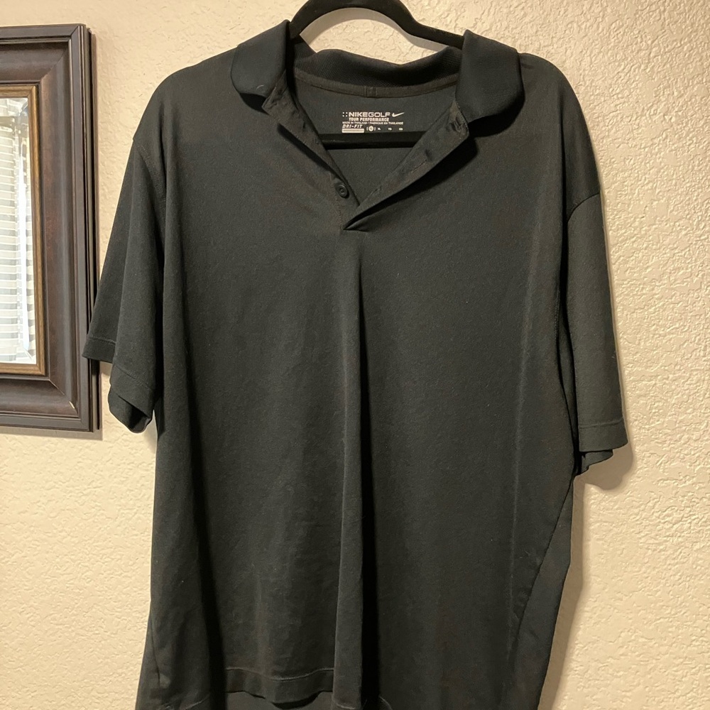 Women’s Nike golf polo shirt SZ: XL